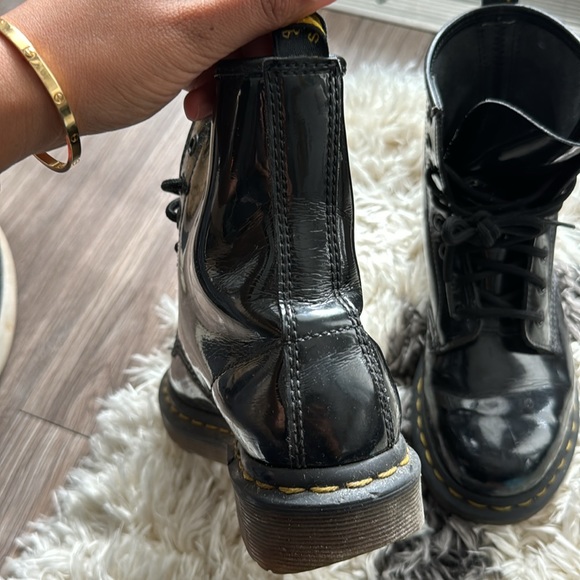 Dr. Martens Women's 1460 Patent Leather Boots Black - Picture 4 of 11
